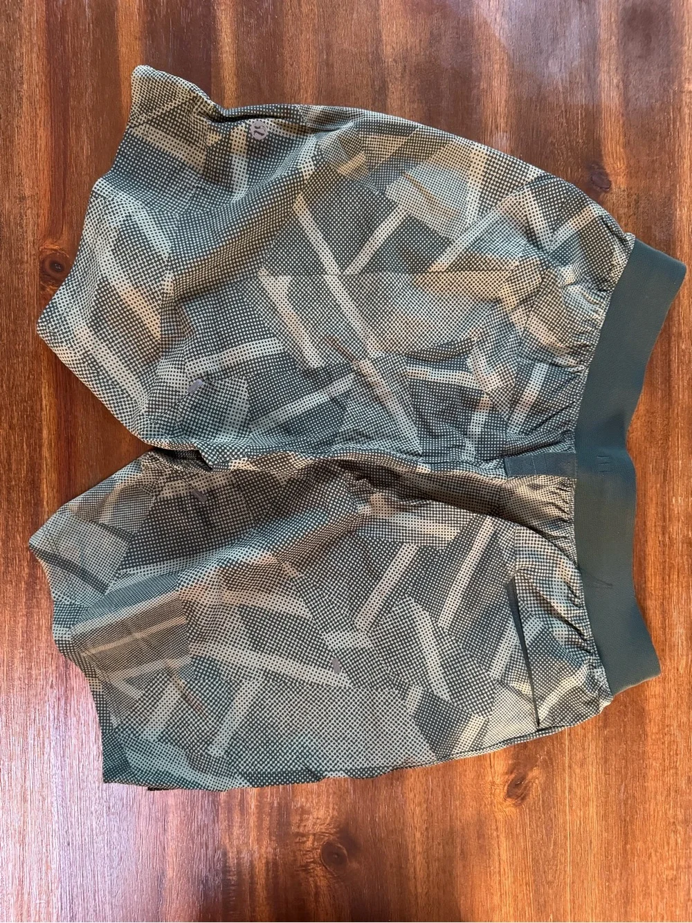 lululemon athletica Men’s Olive Green Geometric Swim Trunks